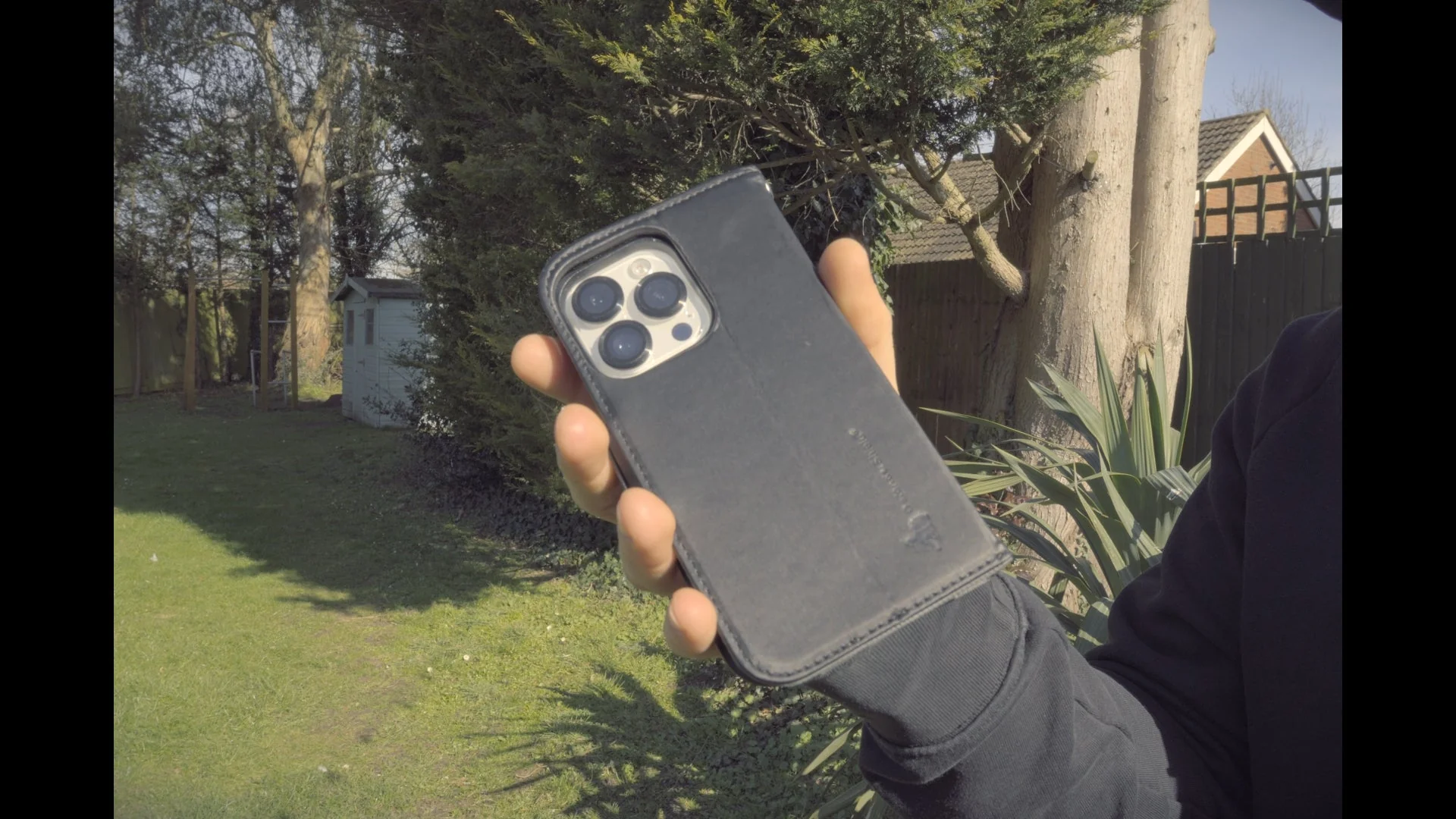 DefenderShield® 5G Blocking iPhone 14 EMF Phone Case - Image 8